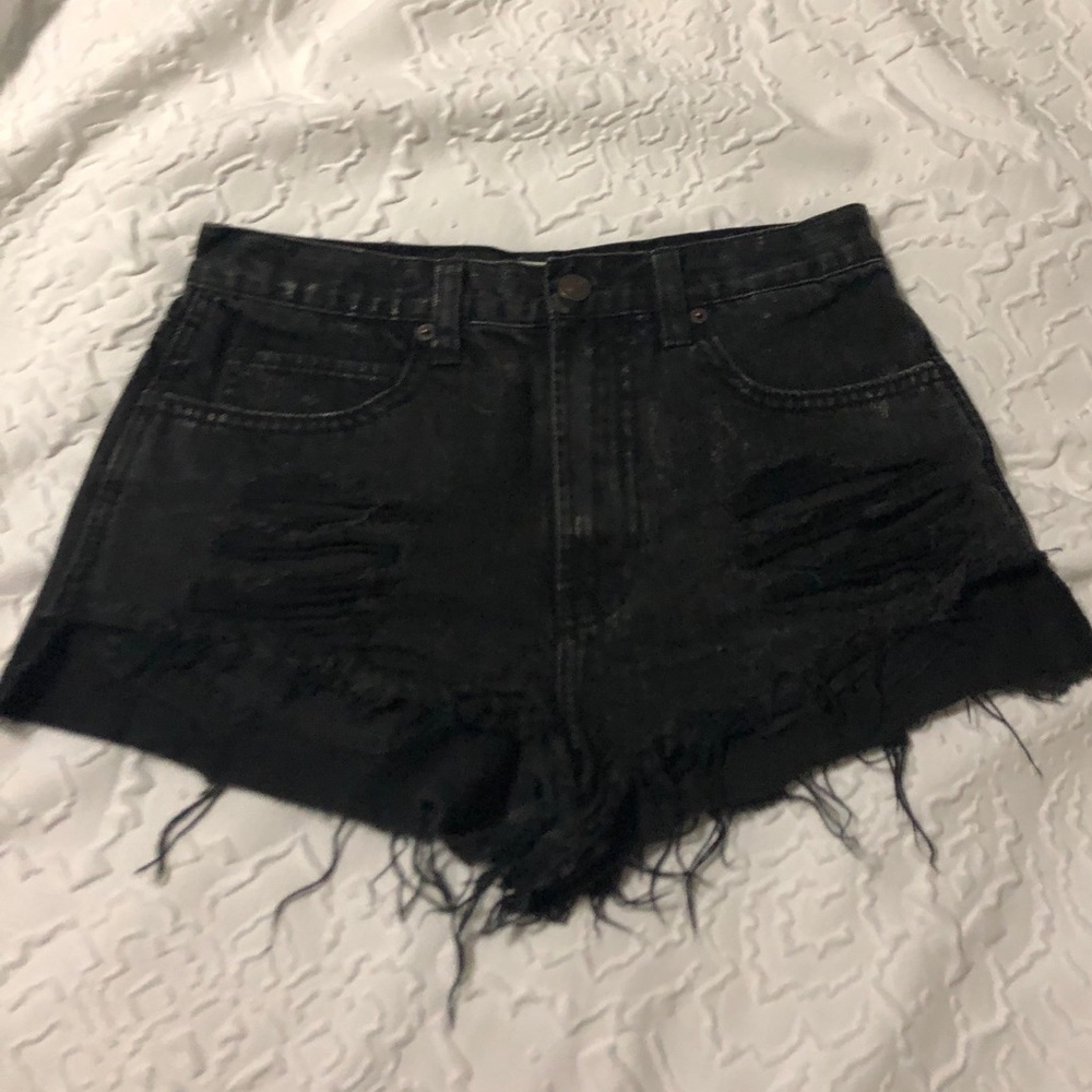 black distressed high waisted jean shorts